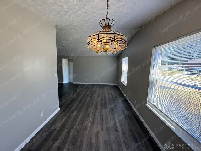 4975 Poppa Drive, Dayton, OH 45424