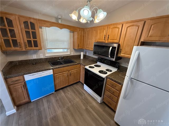 4975 Poppa Drive, Dayton, OH 45424