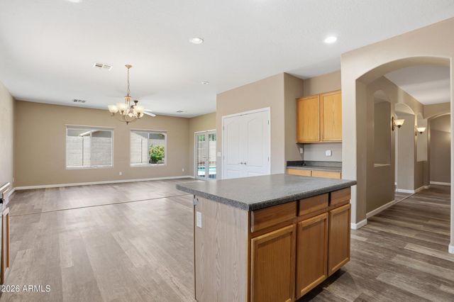 4216 E County Down Drive, Chandler, AZ 85249