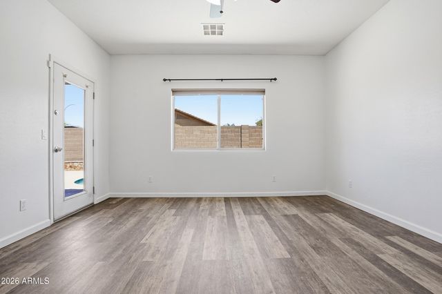 4216 E County Down Drive, Chandler, AZ 85249