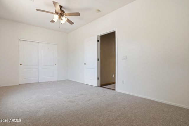 4216 E County Down Drive, Chandler, AZ 85249