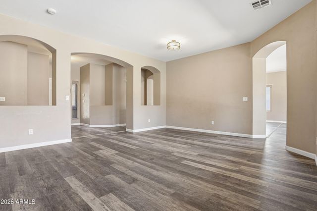 4216 E County Down Drive, Chandler, AZ 85249