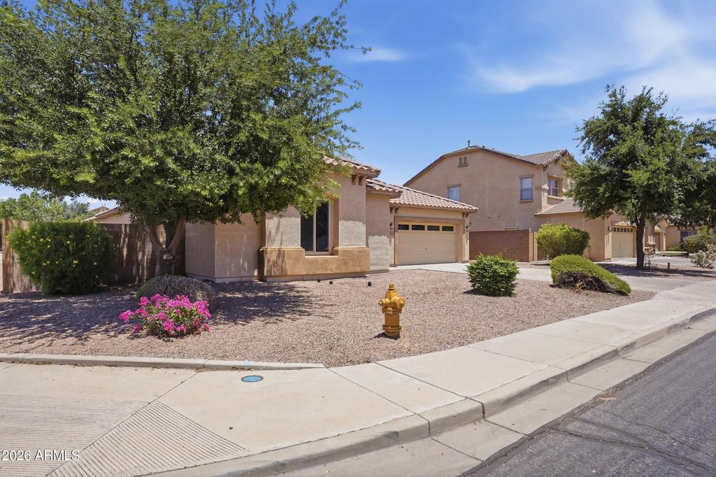 4216 E County Down Drive, Chandler, AZ 85249 — photo 3