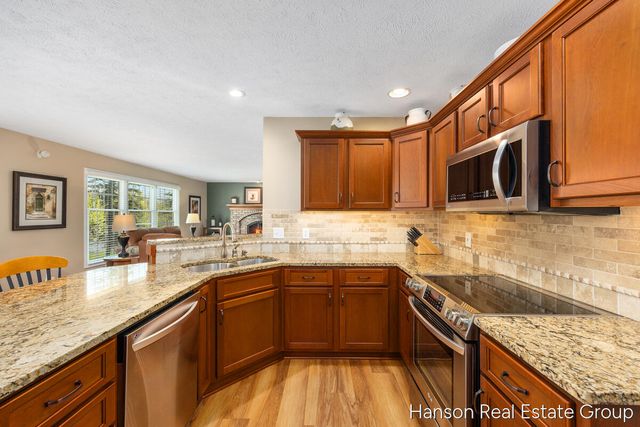 1716 Riva Ridge Drive Se, City Of Kentwood, MI 49546