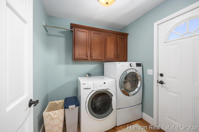 1716 Riva Ridge Drive Se, City Of Kentwood, MI 49546