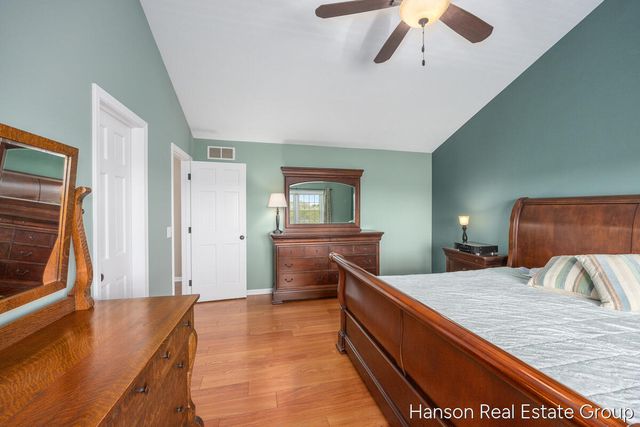 1716 Riva Ridge Drive Se, City Of Kentwood, MI 49546