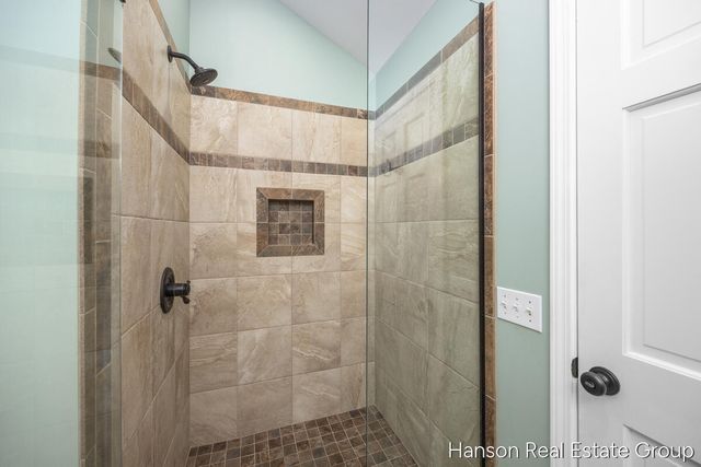 1716 Riva Ridge Drive Se, City Of Kentwood, MI 49546