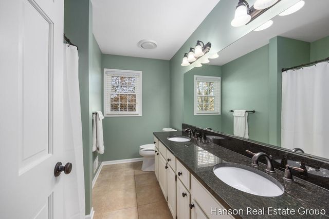 1716 Riva Ridge Drive Se, City Of Kentwood, MI 49546