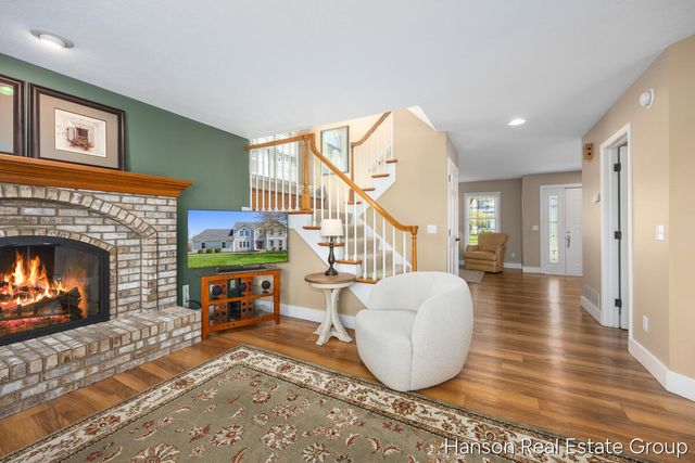1716 Riva Ridge Drive Se, City Of Kentwood, MI 49546