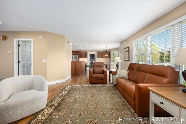 1716 Riva Ridge Drive Se, City Of Kentwood, MI 49546