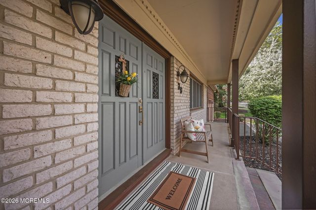 38 Ruby Drive, Morganville, NJ 07751