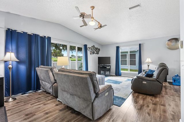 723 HEATHROW AVENUE, Lady Lake, FL 32159