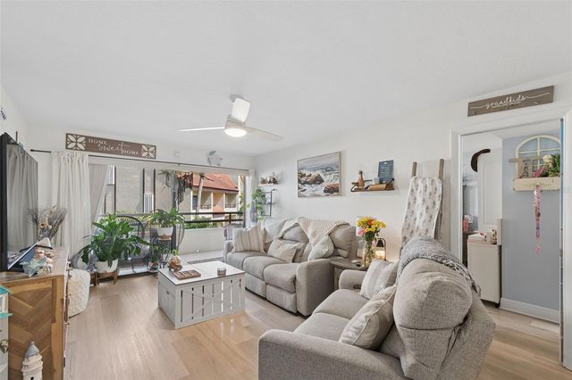 103 1ST STREET E 115, St Petersburg, FL 33715