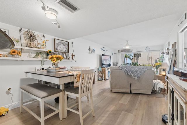 103 1ST STREET E 115, St Petersburg, FL 33715
