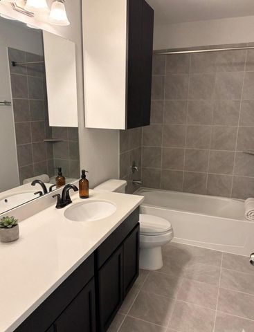 7123 Elgin Street, Pearland, TX 77584