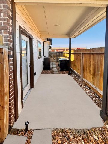 7123 Elgin Street, Pearland, TX 77584