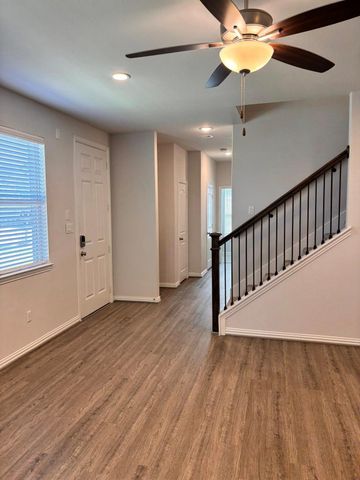 7123 Elgin Street, Pearland, TX 77584