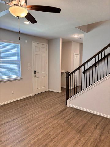 7123 Elgin Street, Pearland, TX 77584