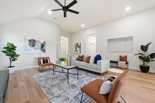 13009 Olivers WAY, Manchaca, TX 78652