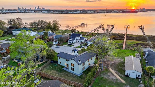 3865 SANDY SHORES Drive, Jacksonville, FL 32277