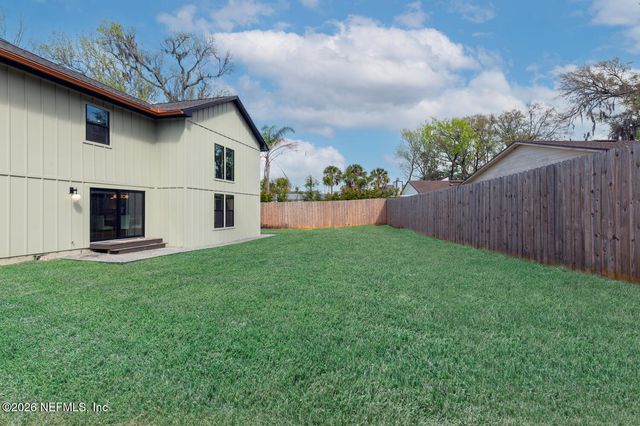 3865 SANDY SHORES Drive, Jacksonville, FL 32277