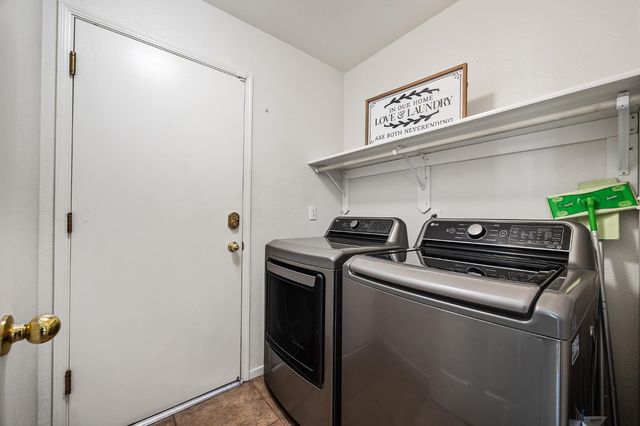 2518 Keats Avenue, Clovis, CA 93611