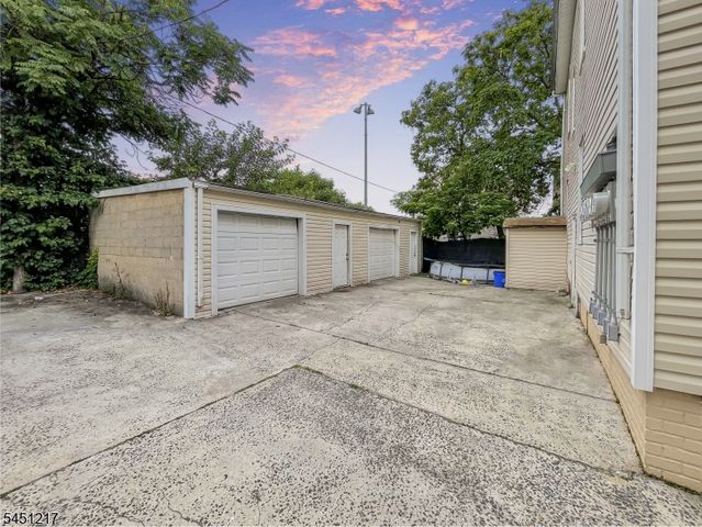 79 Patten Pl, Newark City, NJ 07112