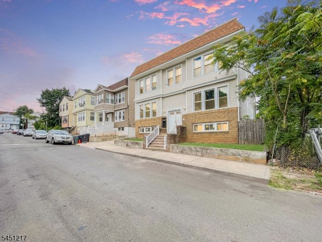 79 Patten Pl, Newark City, NJ 07112