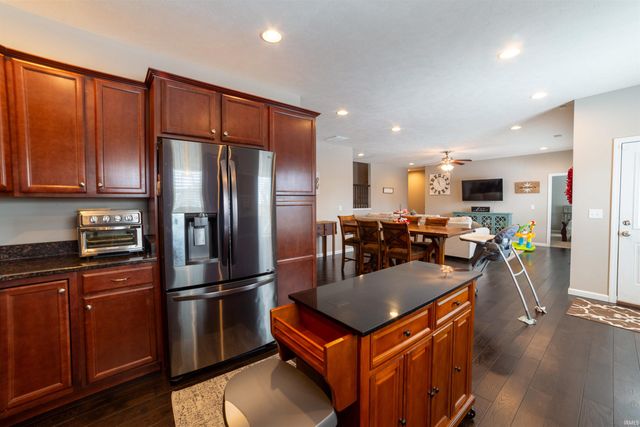 15341 Shakespeare Drive, Evansville, IN 47725