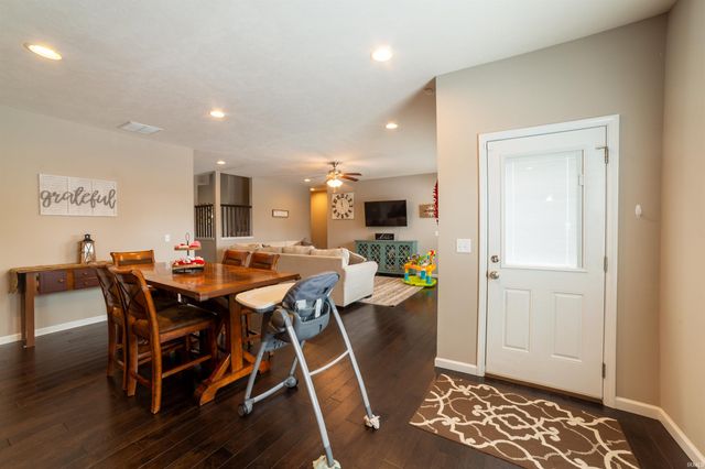 15341 Shakespeare Drive, Evansville, IN 47725