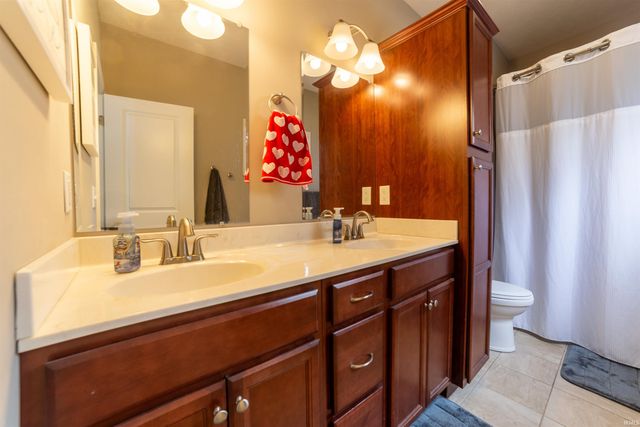 15341 Shakespeare Drive, Evansville, IN 47725