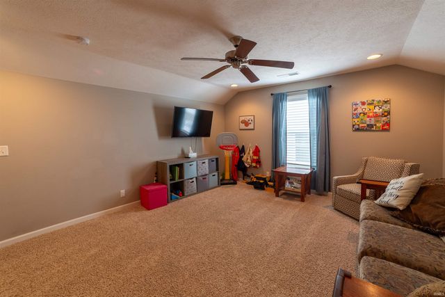 15341 Shakespeare Drive, Evansville, IN 47725