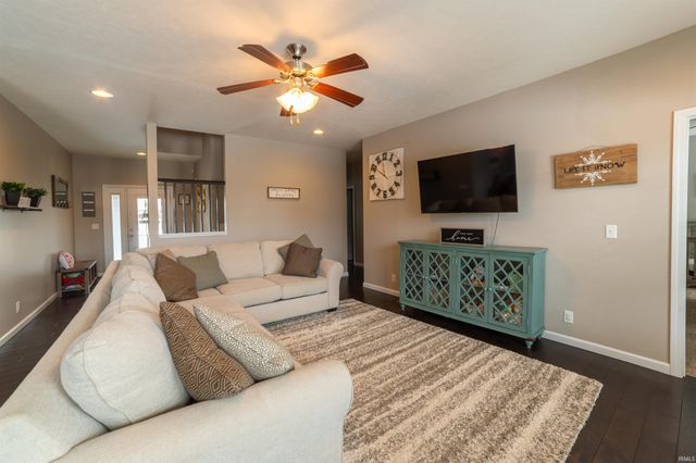 15341 Shakespeare Drive, Evansville, IN 47725