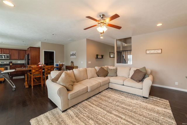 15341 Shakespeare Drive, Evansville, IN 47725