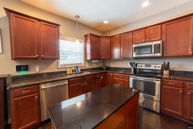 15341 Shakespeare Drive, Evansville, IN 47725