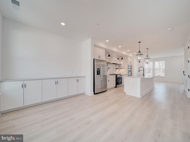 1805 SHOOKSTOWN RD, Frederick, MD 21702