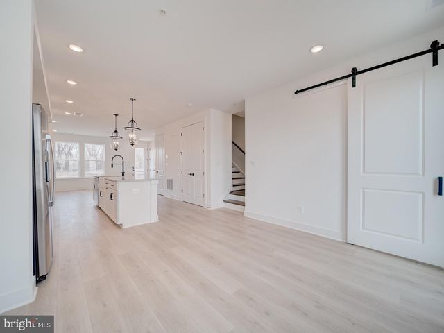 1805 SHOOKSTOWN RD, Frederick, MD 21702