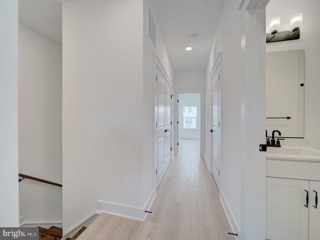 1805 SHOOKSTOWN RD, Frederick, MD 21702