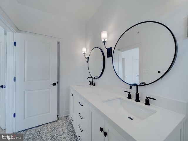 1805 SHOOKSTOWN RD, Frederick, MD 21702