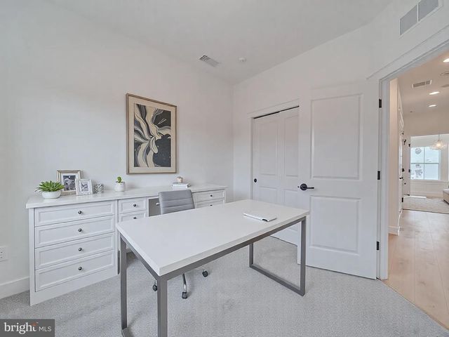 1805 SHOOKSTOWN RD, Frederick, MD 21702