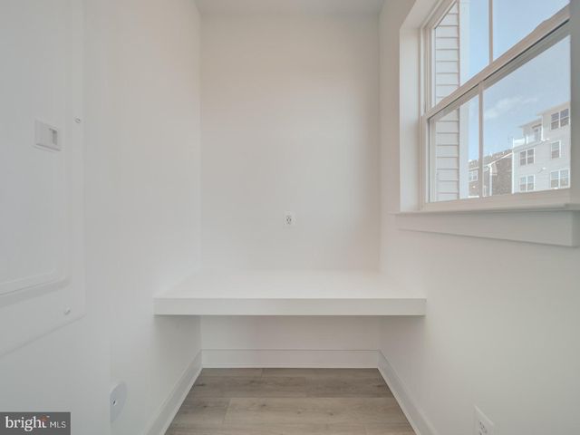 1805 SHOOKSTOWN RD, Frederick, MD 21702