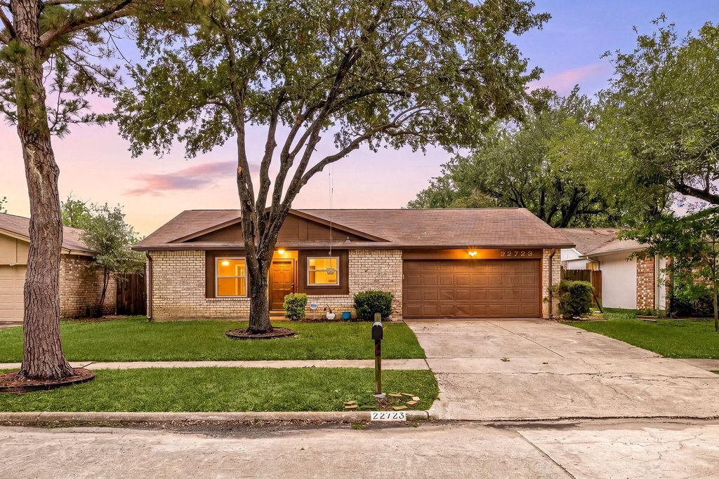 22723 Braken Carter Lane, Katy, TX 77449