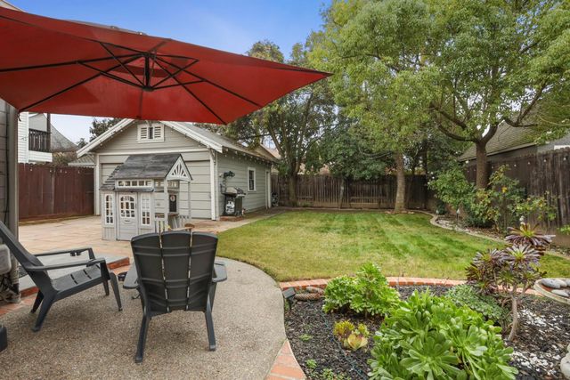 1120 W Walnut St, Stockton, CA 95203