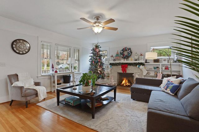 1120 W Walnut St, Stockton, CA 95203