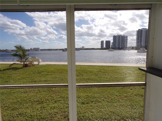 2920 Point East Dr N111, Aventura, FL 33160