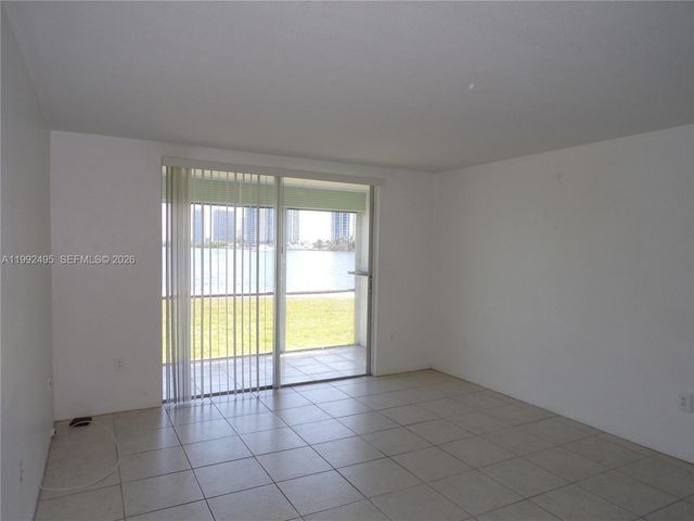 2920 Point East Dr N111, Aventura, FL 33160