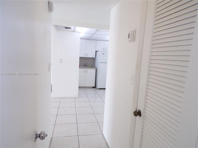 2920 Point East Dr N111, Aventura, FL 33160