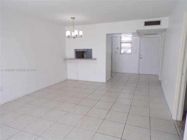 2920 Point East Dr N111, Aventura, FL 33160