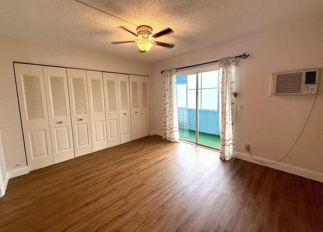 364 Camden P 364, West Palm Beach, FL 33417