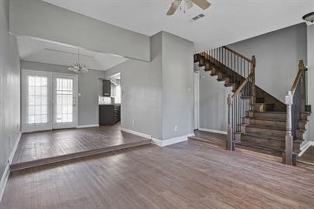 804 Custer Street, Arlington, TX 76014